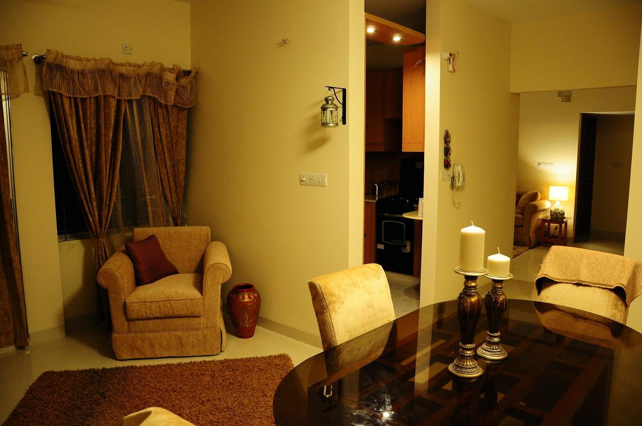 Rajanigandha Family Suites Дакка Экстерьер фото